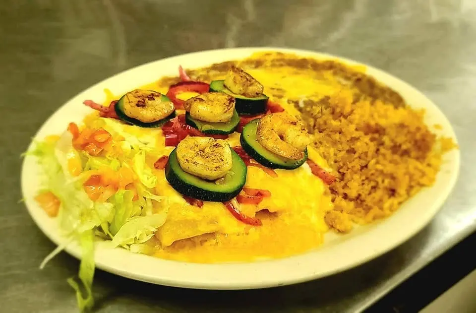 Platillo Acapulco shrimp enchiladas